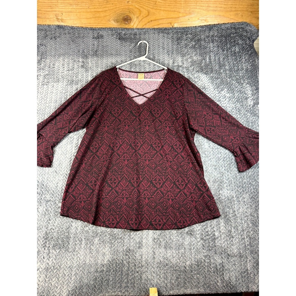 Faded Glory Tunic Top Women 2X 18W-20W Burgundy Black Geometric 3/4 Bell Sleeve